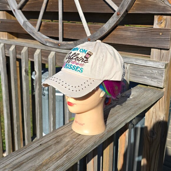 Ladies Stone I Run On Caffeine & Kisses BLING Hat - Picture 3 of 4